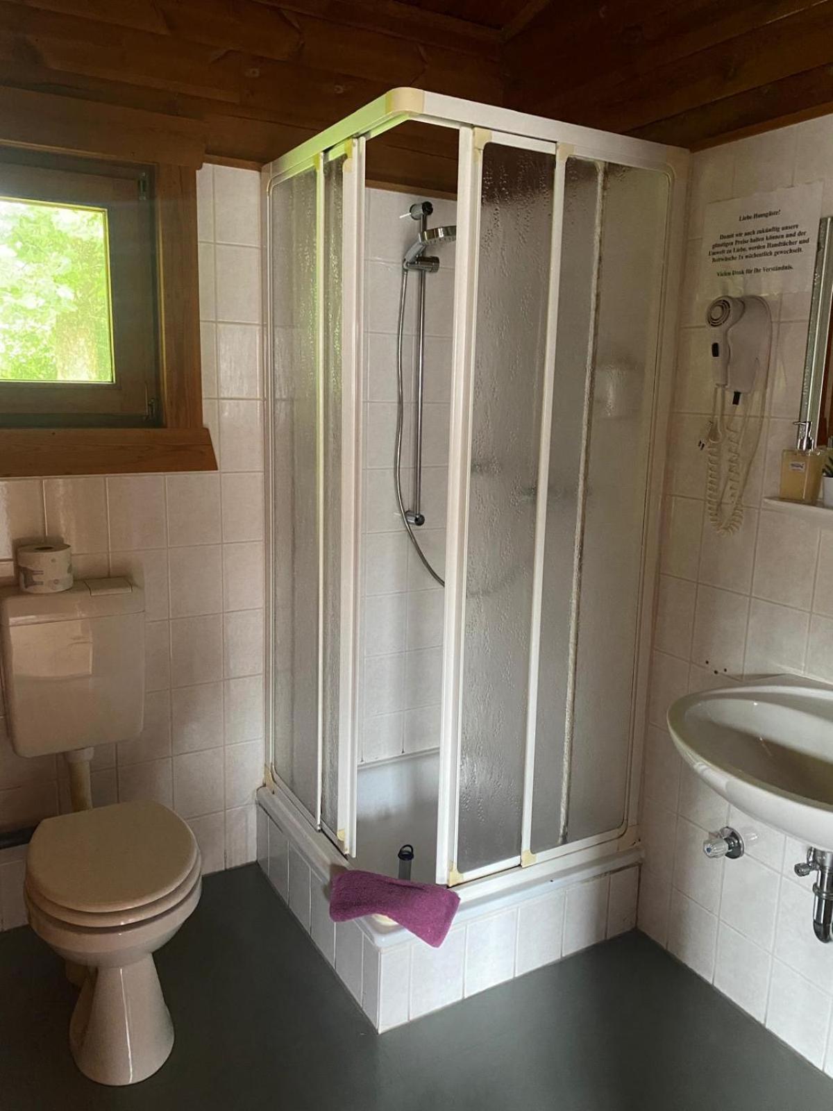 Abb Sportcenter Gaensefurth, Doppelzimmer Ohne Kueche, Standard Doppelzimmer Mit Kueche Hecklingen  Extérieur photo